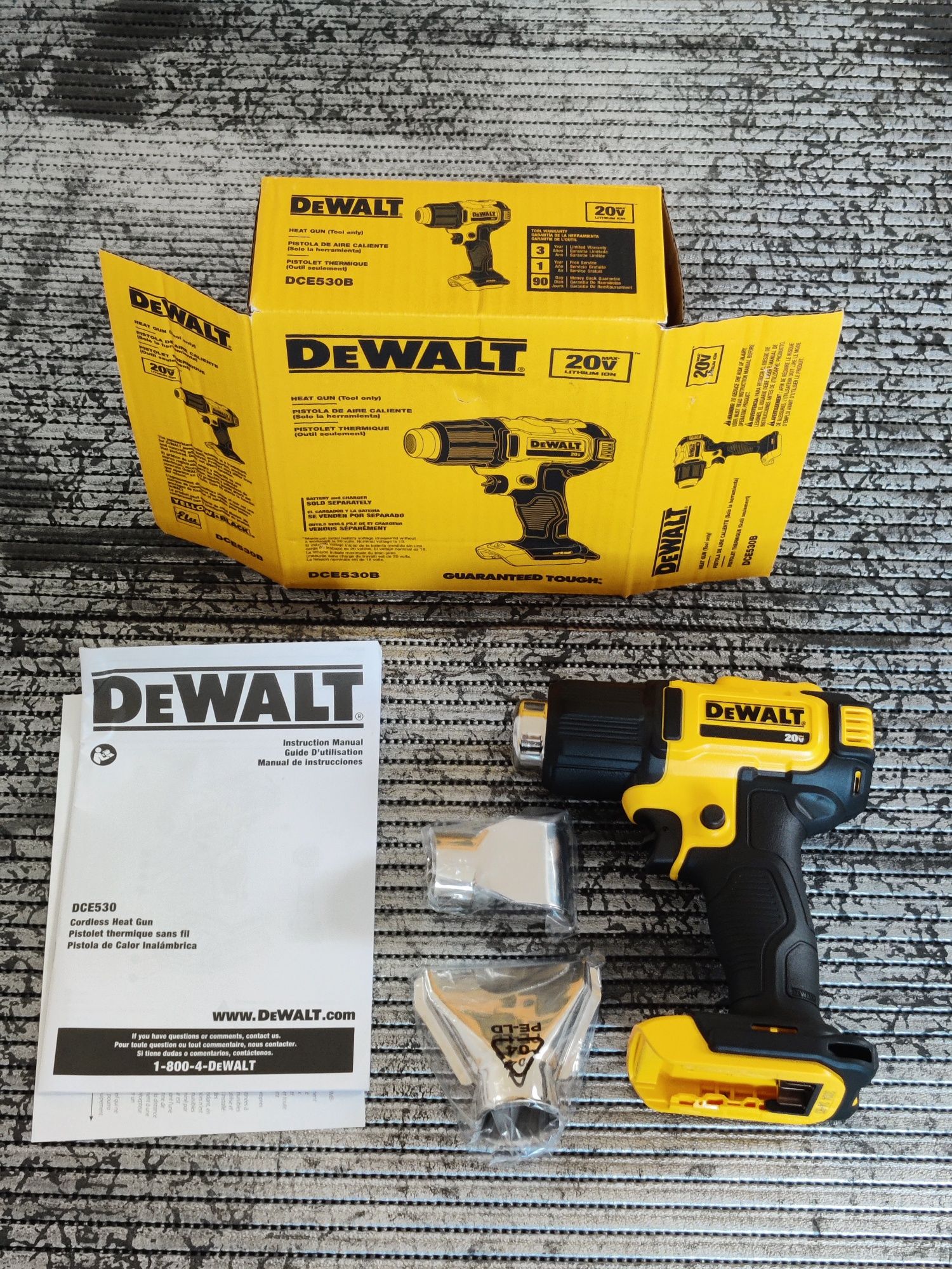 Пістолет гарячого повітря - фен акумуляторний DCE530.
DeWALT DCE530N