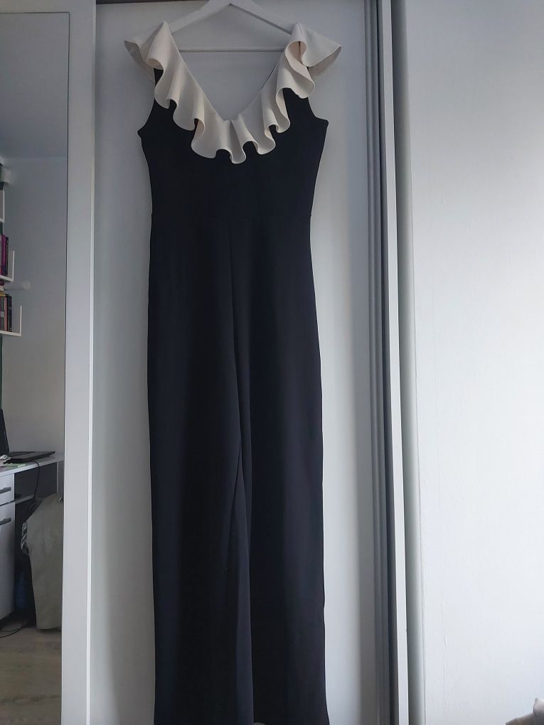 Kombinezon czarny z białą falbanką H&M elegancki