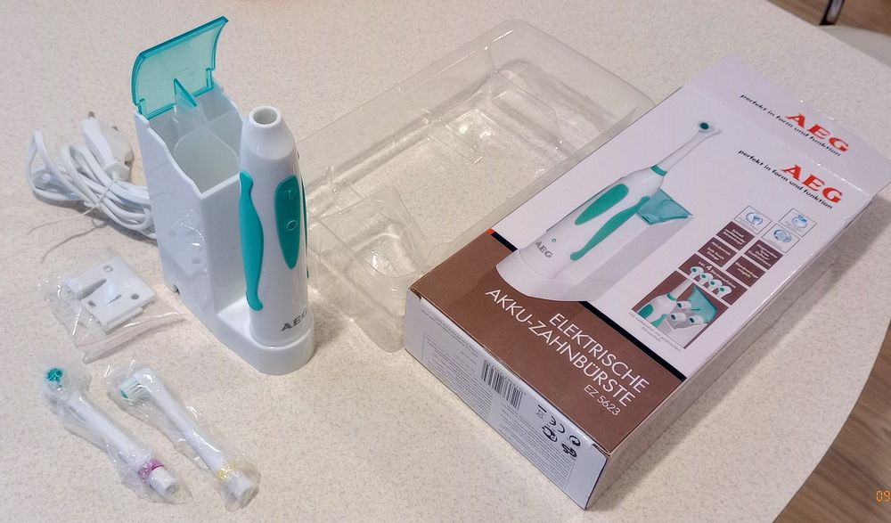 Szczoteczka elektryczna AEG