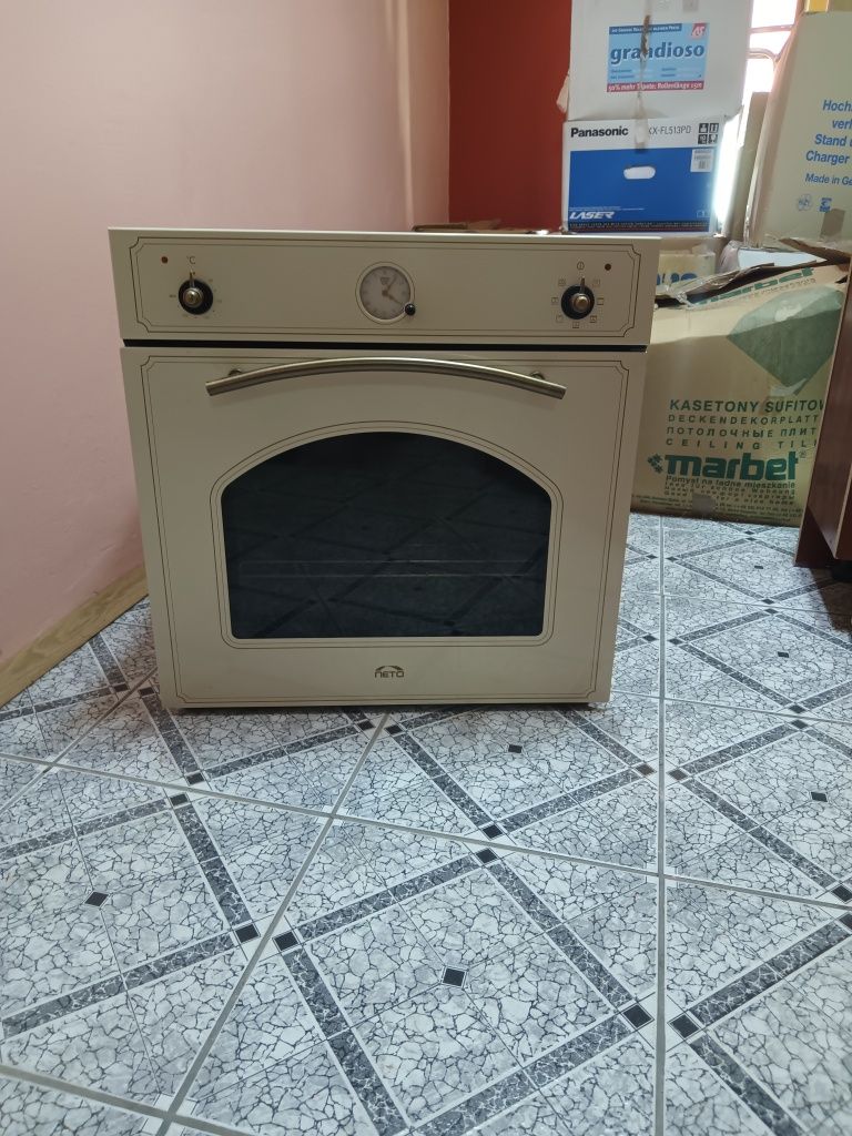 Meble kuchenne z wyposażeniem