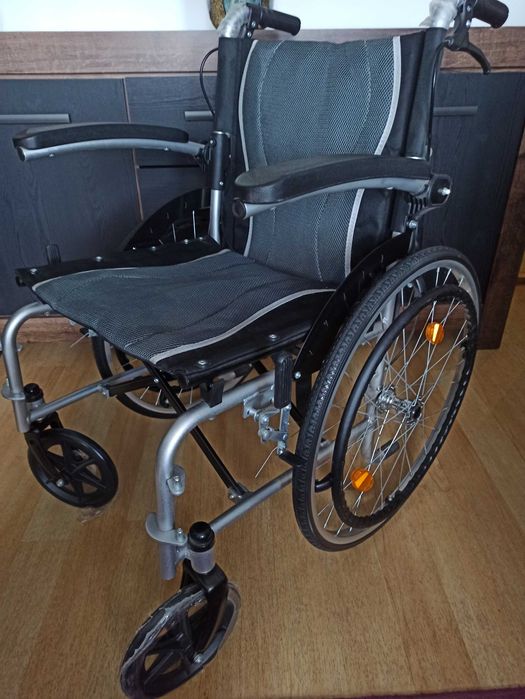 Wózek inwalidzki aluminiowy AT52311 nowy.