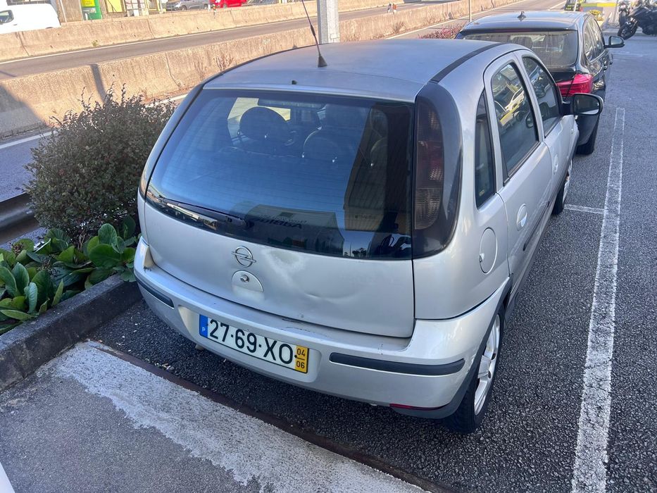 Opel corsa 1.2 gasolina