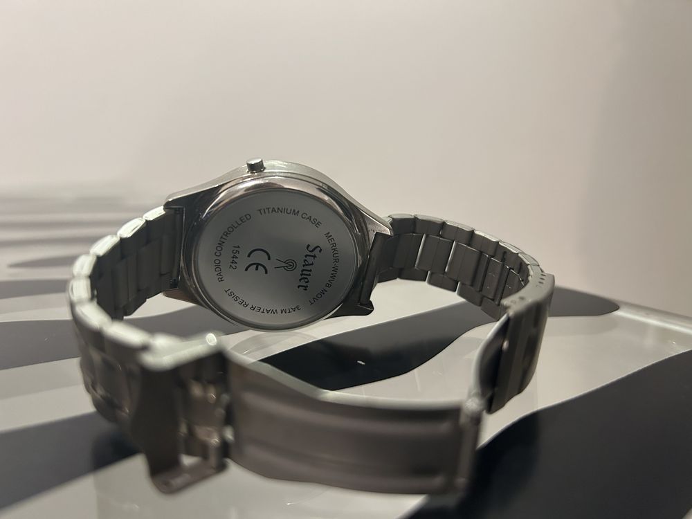 Zegarek Stauer Titanium Case