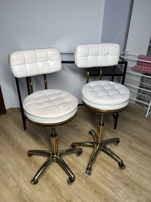 Taboret kosmetyczny z oparciem - bialo zloty