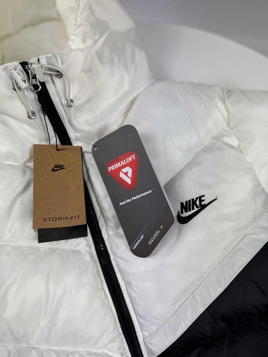 Куртка Nike Storm-FIT