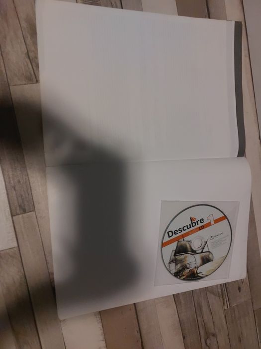 Descubre 1 Podręcznik + Ćwiczeniówka J. hiszpański wydawnictwo Draco