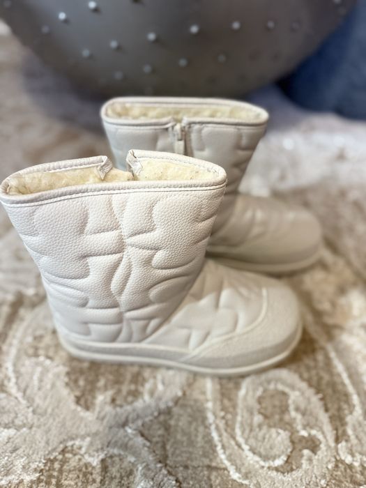 Стильні та тепленькі уги, боти на дівчинку р.35