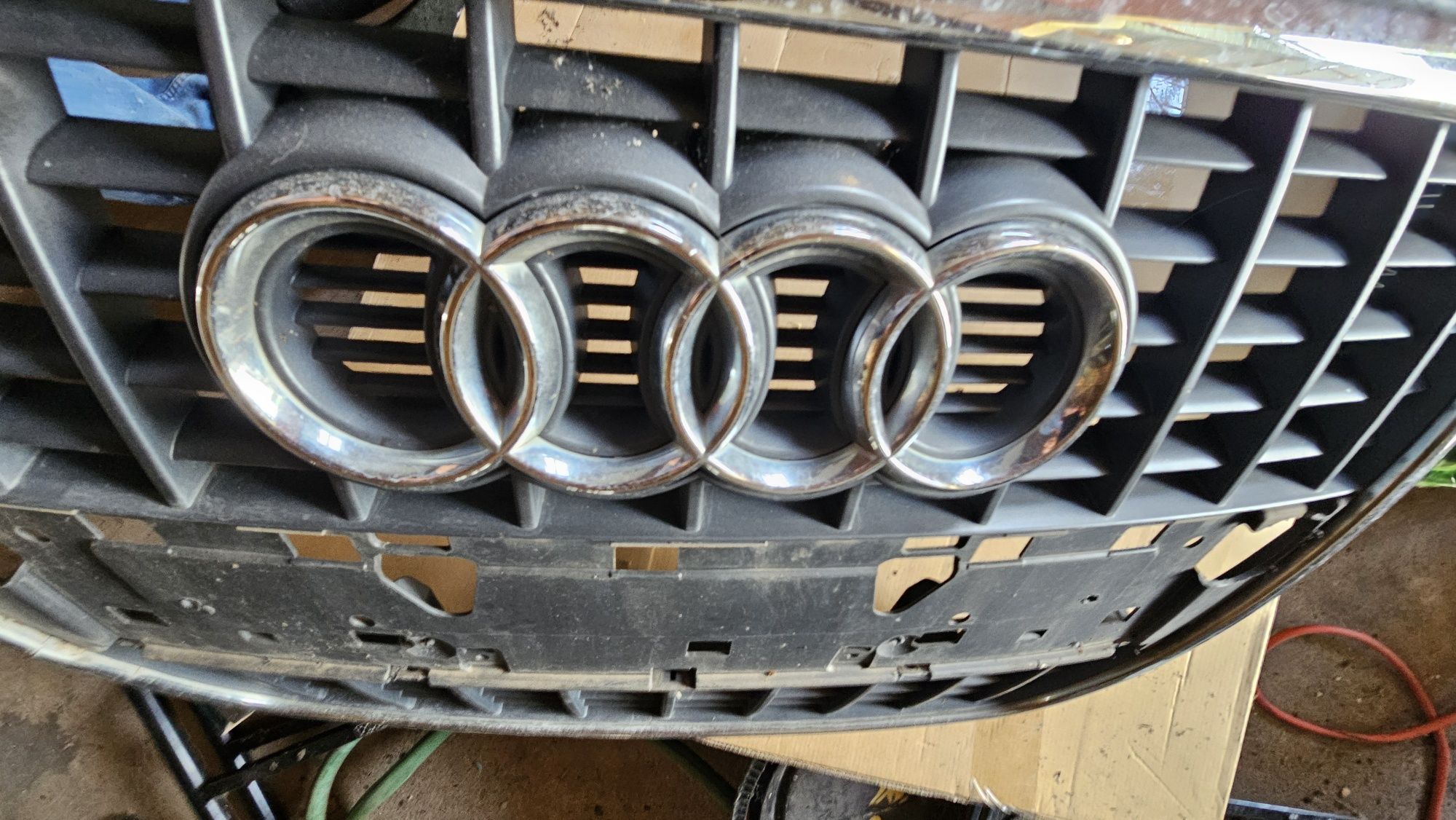 Grelha audi A4 b7 2007