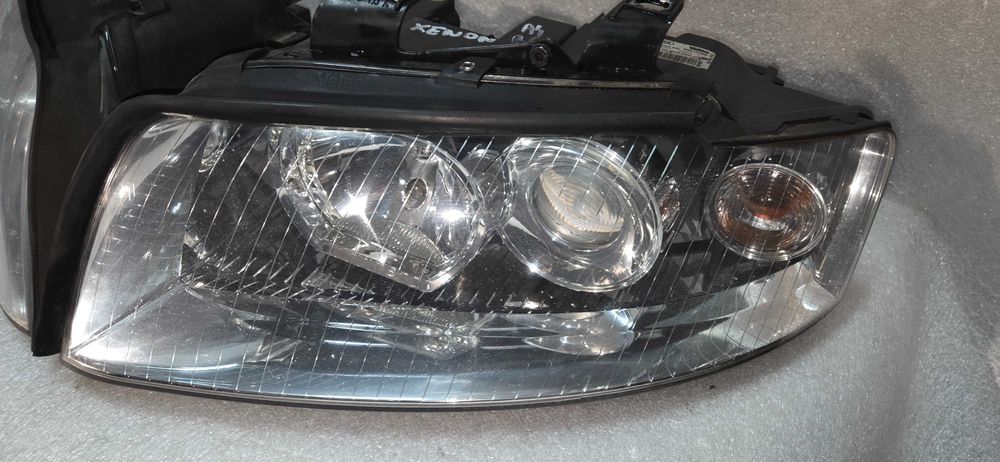 Lampa przód Audi A4 B6 Xenon kplżarnik przetwornica -03AQ / -04AQ