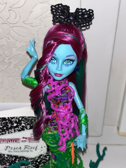 Пози Риф кукла Монстер хай