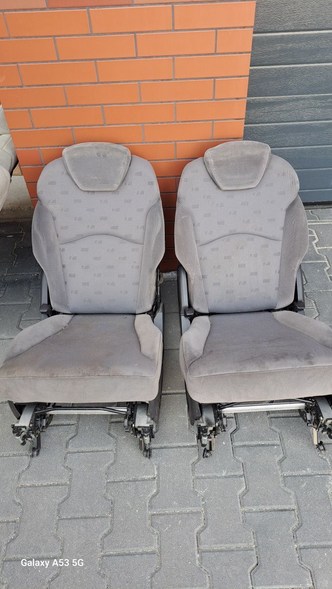 Fotel fotele 2, 3 rząd Citroën C8 Peugeot 807 Phedra Ulysse lift.