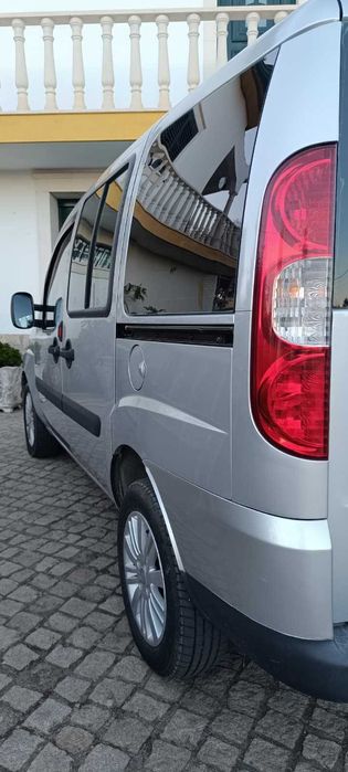 Carrinha Fiat Dobló 1.3 MultiJet JTD 16V 85Cv 5L