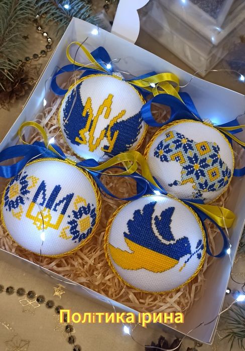 Новорічний набір ялинкових прикрас