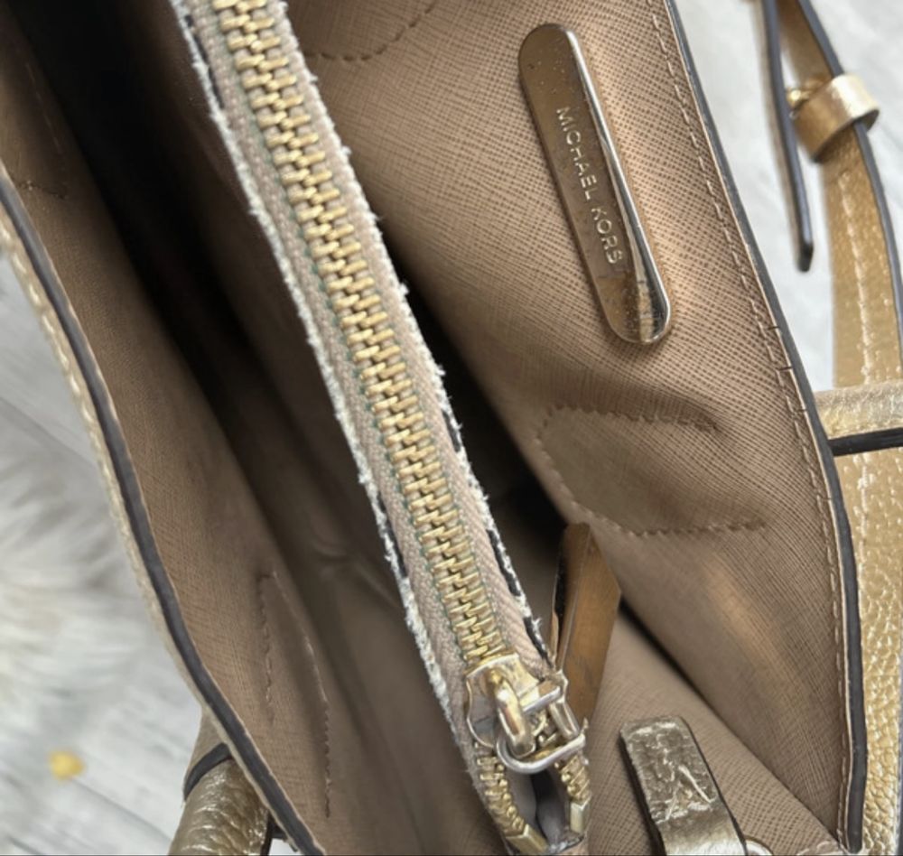 Michael kors złota torebka