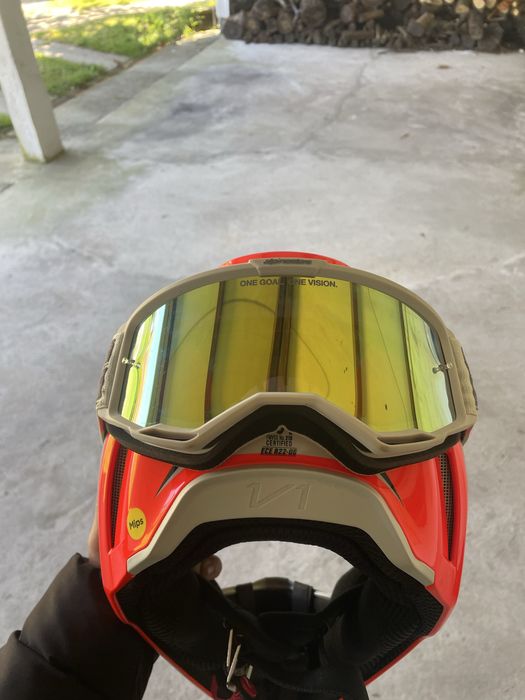 Capacete fox e oculos alpinestars