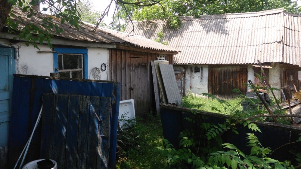 Продам будинок в центрі села Жукин, 35 км від Києва