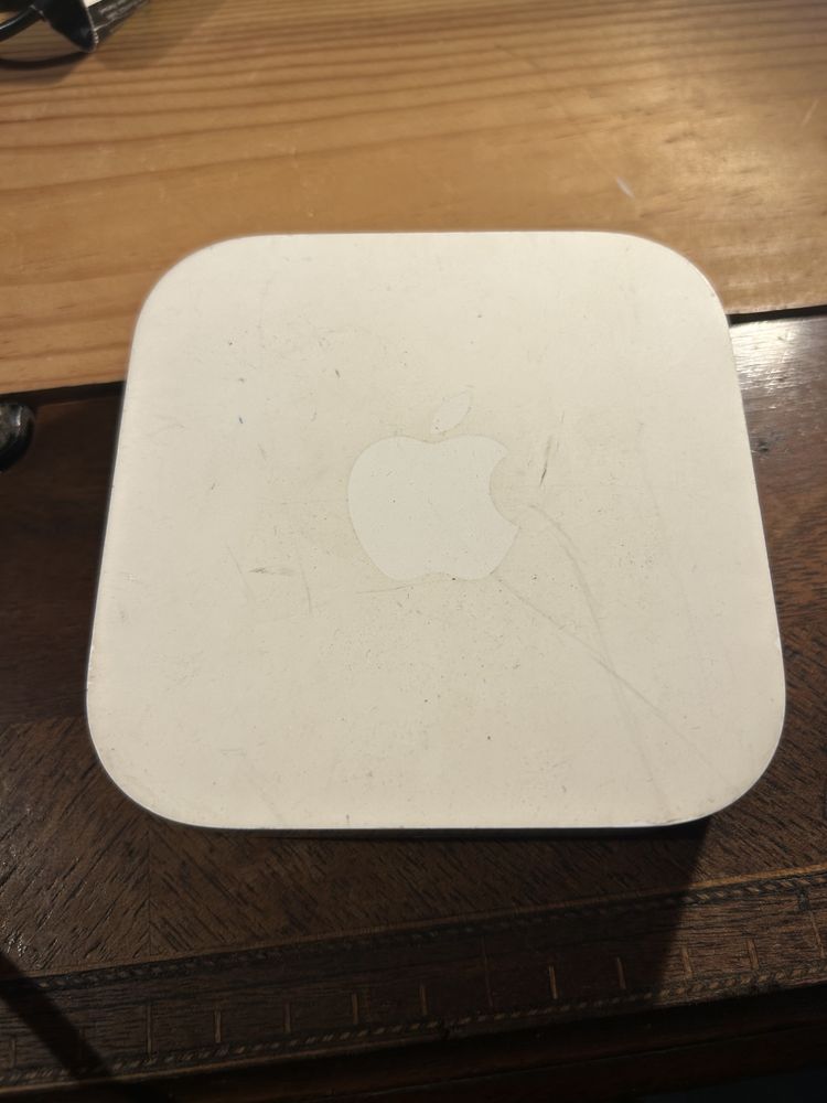 Apple AirPort Express 2ª Geração – Wi-Fi + AirPlay