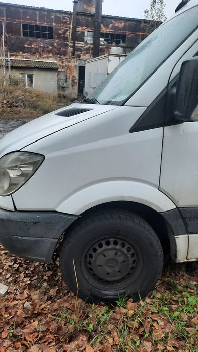 Продаю mercedes sprinter по запчастям
