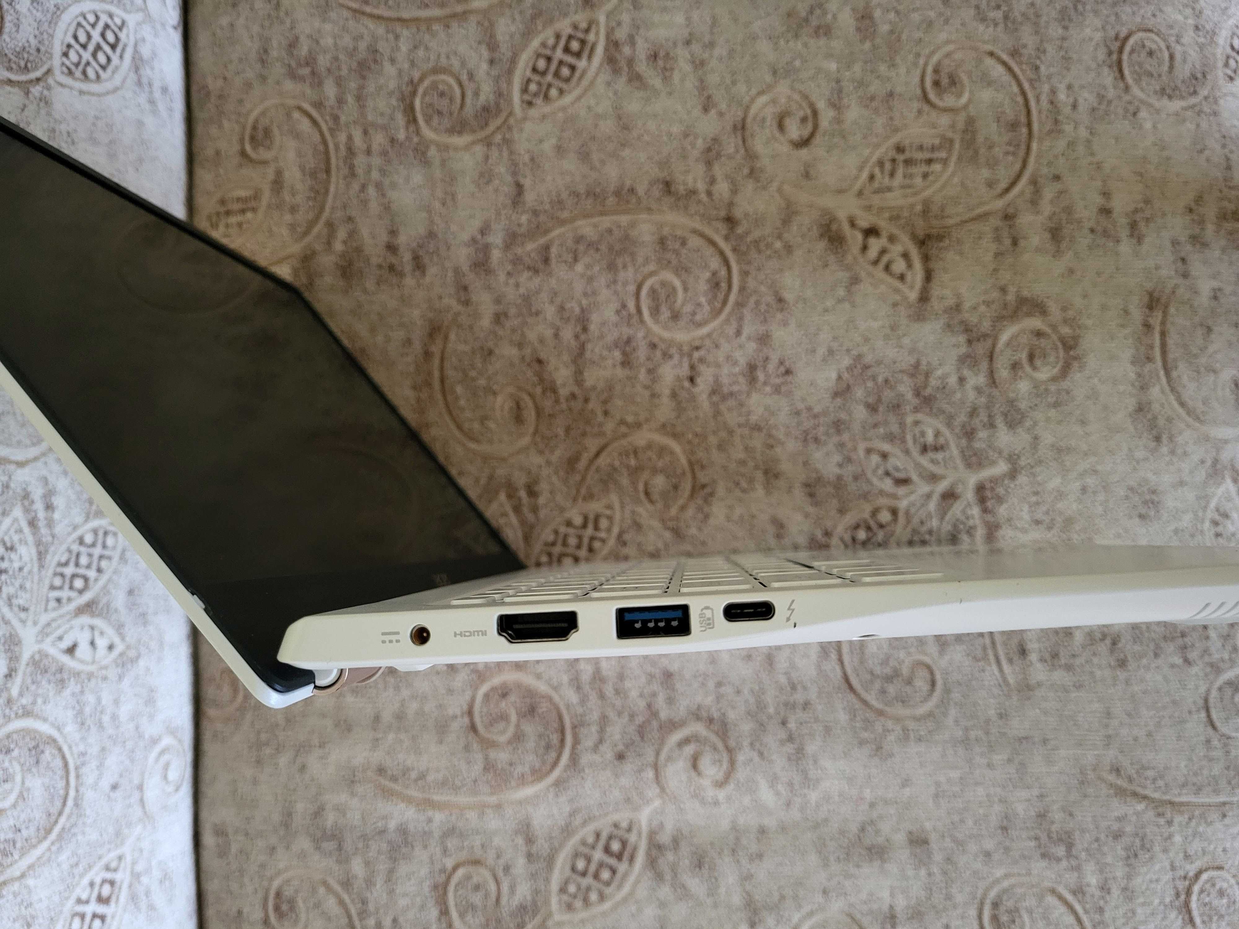Acer Swift 5 ultrabook 14" i5-1035G1 16GB ekran dotykowy, nowa bateria