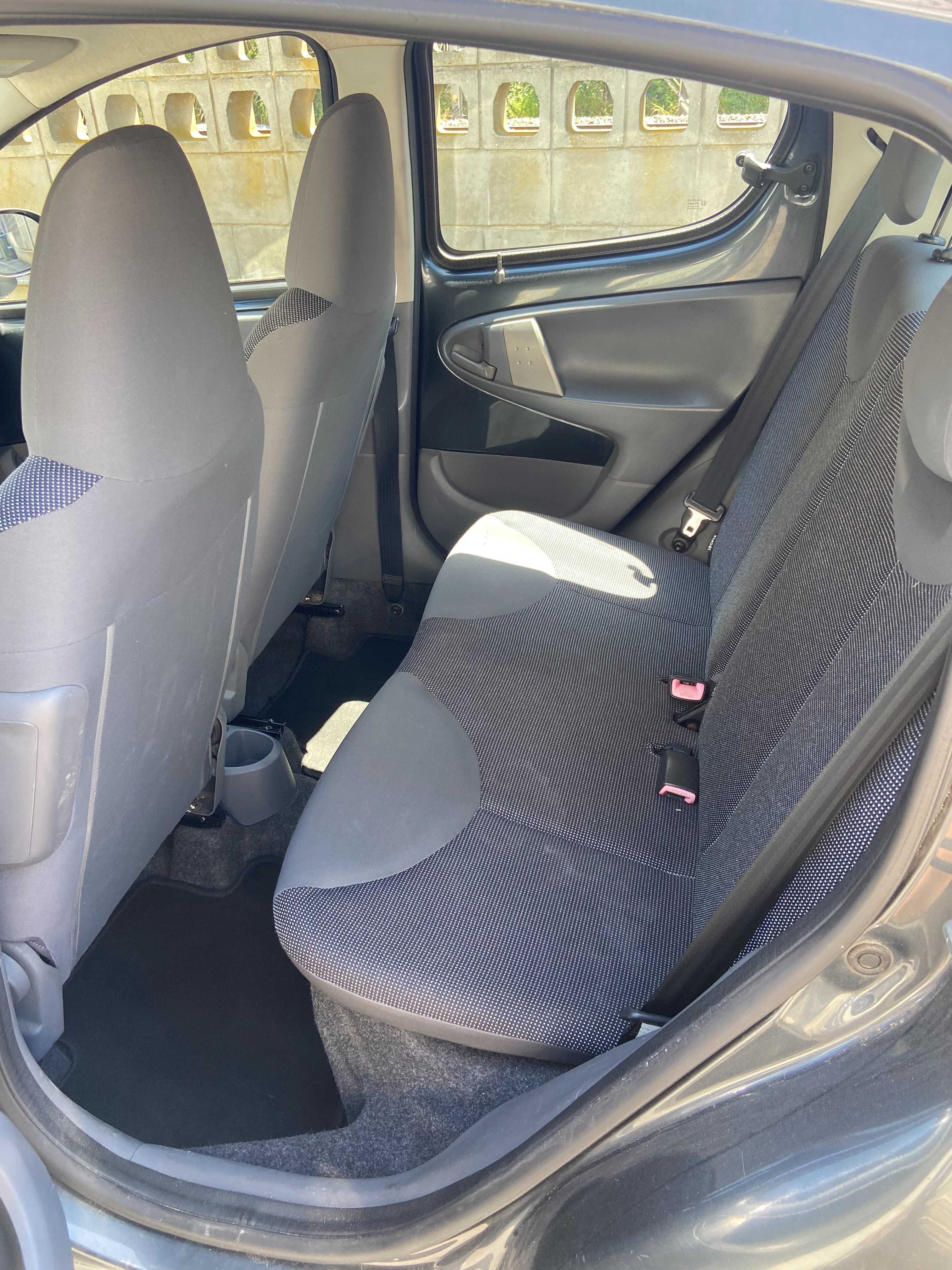 Peugeot 107 Trendy 1.0 (2006) | 106.000km