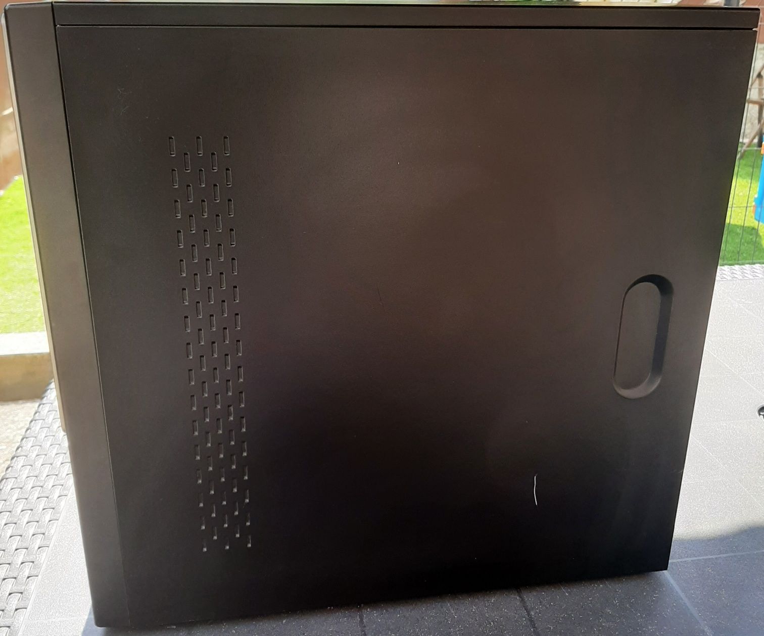 PC Windows xp Quadcore 4gb ram 500gb disco e GTX 260 para jogos