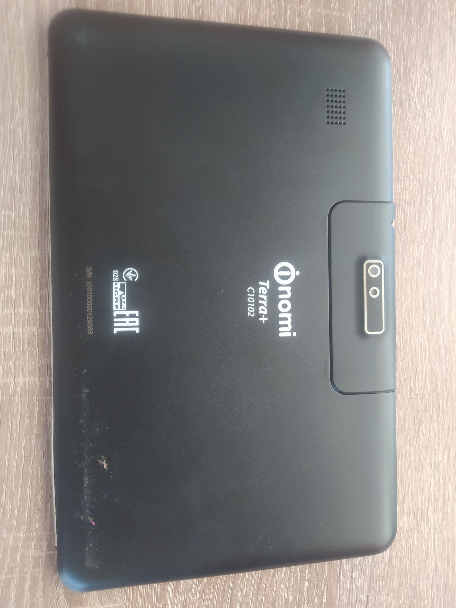 Продам планшет Ónomi Terra+  модель C10102