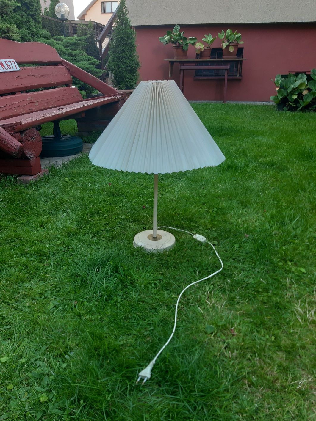 Retro lampa lata 80