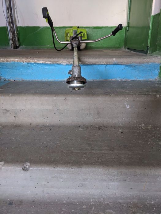 Бензокоса Crunhelm