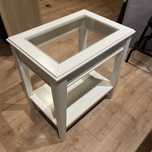 Mesa de cabeceira branca da IKEA