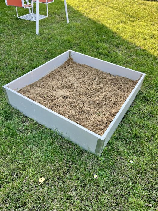 Plac zabaw, zjeżdżalnia, huśtawka