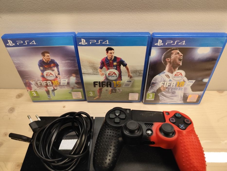 Ps4 konsola 500GB dwa pady cztery gry