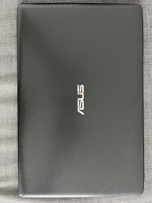 Portátil ASUS X552M