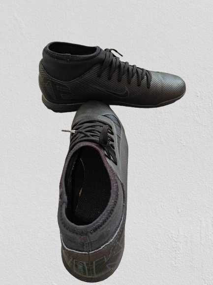 Buty piłkarskie Nike Mercurial r. 42 – jak nowe, założone raz