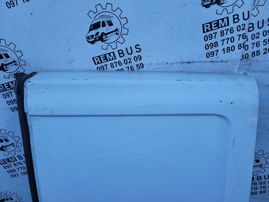 Дверка задня права Renault Traffic Vivaro Primastar 2