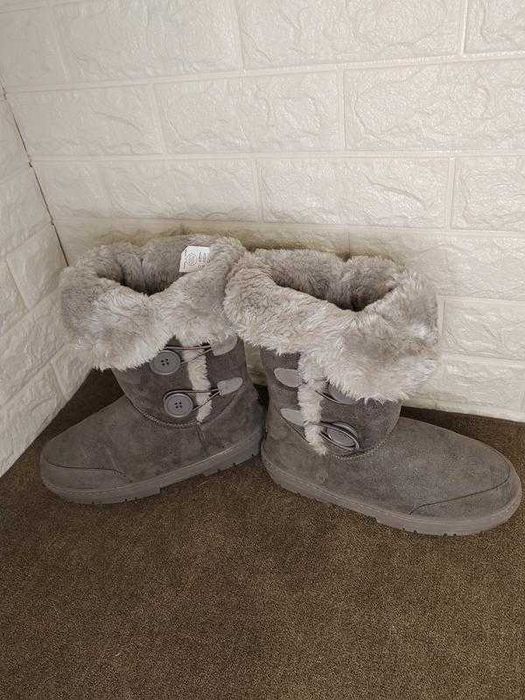 Зимові жіночі черевики Polar уггі 39-40р сірого кольору