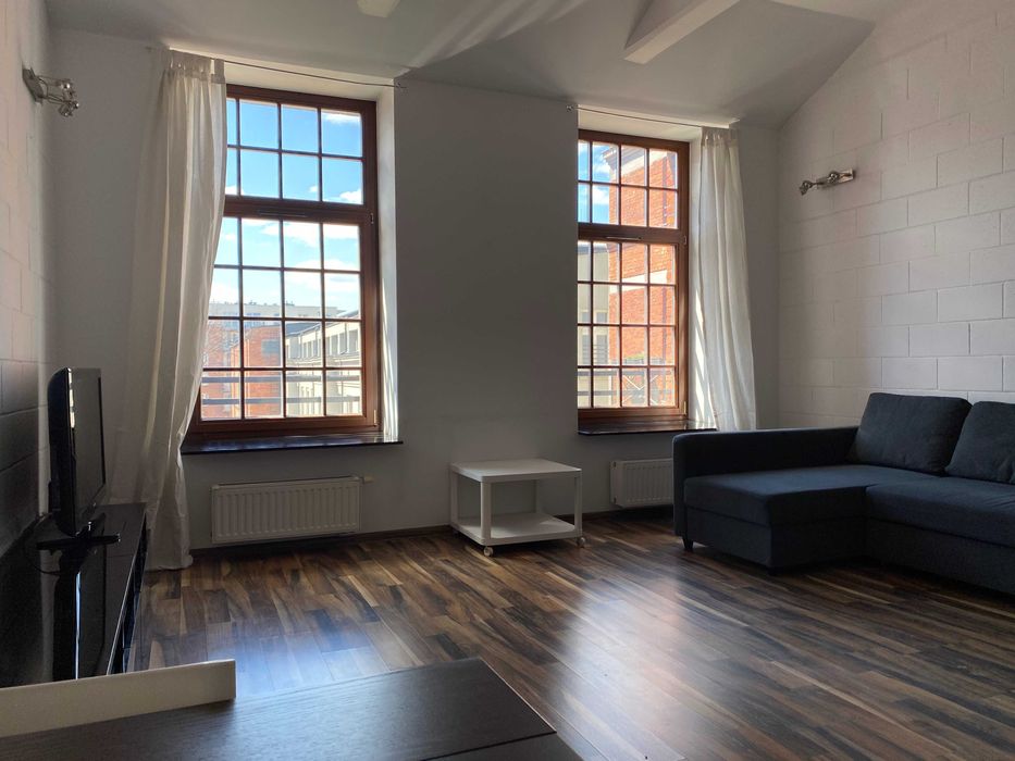 Loft 40 m² w Tobacco Park – jasny, wysoki, wyposażony. Ul.Kopernika 62