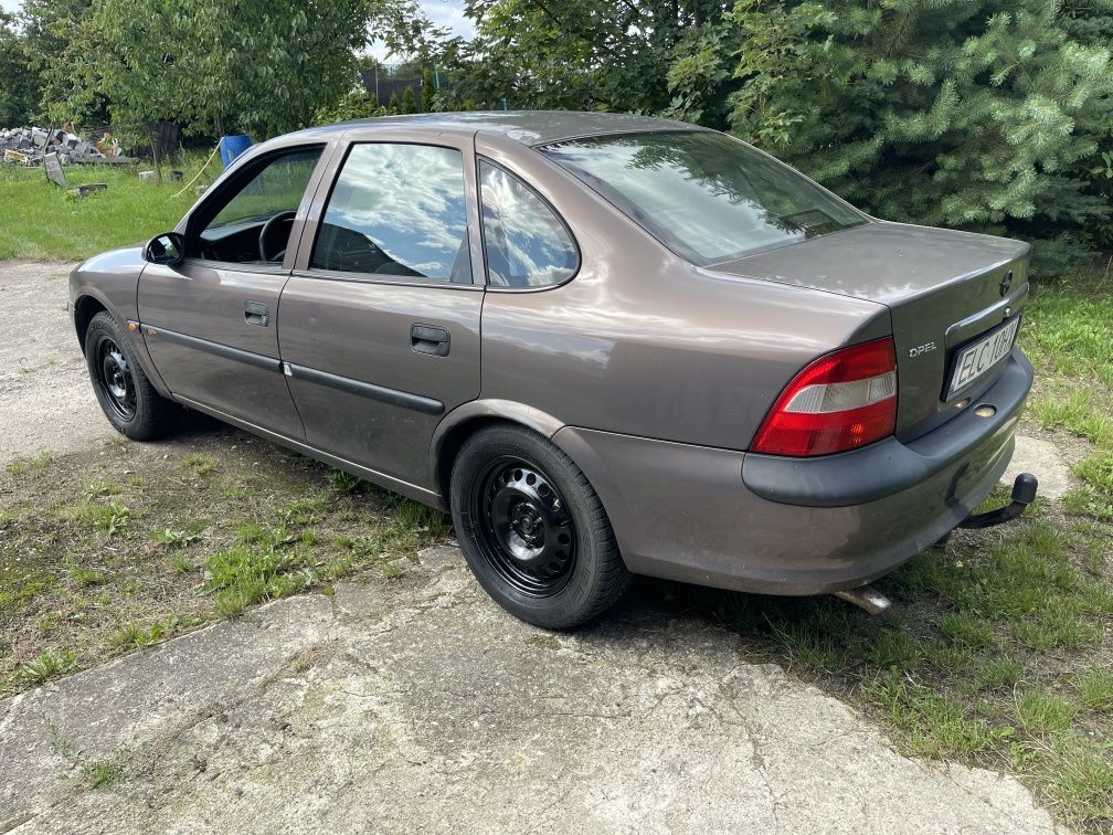 Super Vectra Do Jazdy Klima Tempomat Hak Dieselek Opłaty