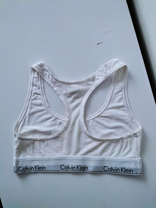 Бюстгальтер Calvin Klein размер М