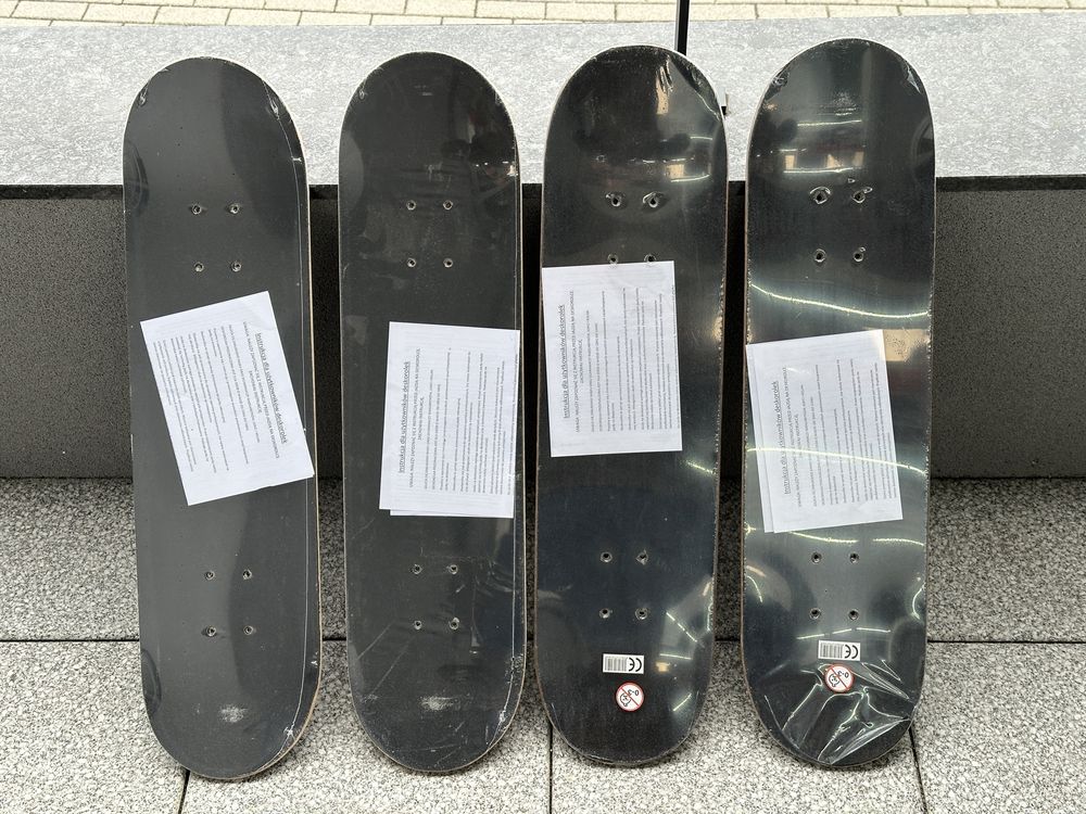 Deck deskorolka różne wzory  bez kółek
