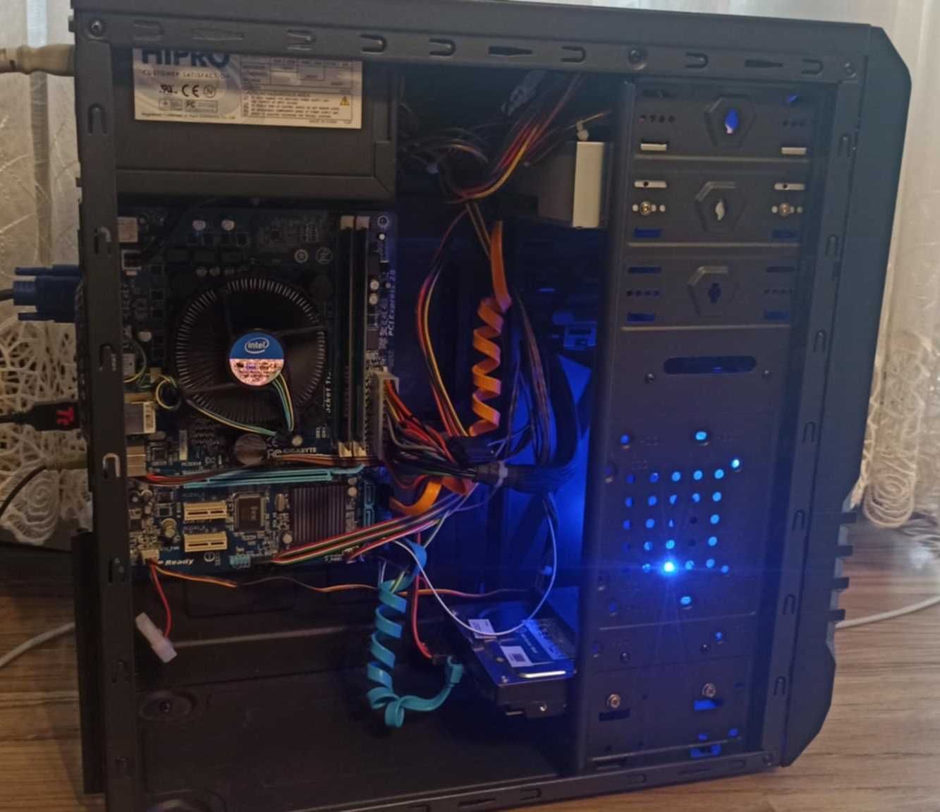 Komputer stacjonarny i5 3.3GHz, 8GB DDR3, dysk 250GB