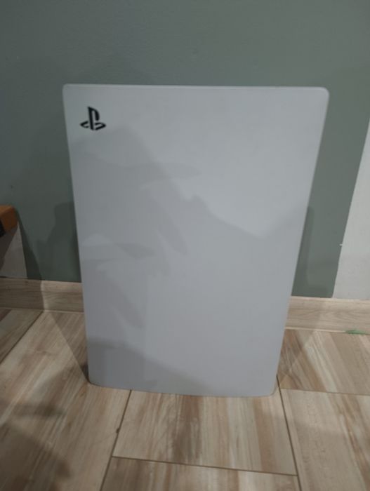Konsola PlayStation 5 z napędem