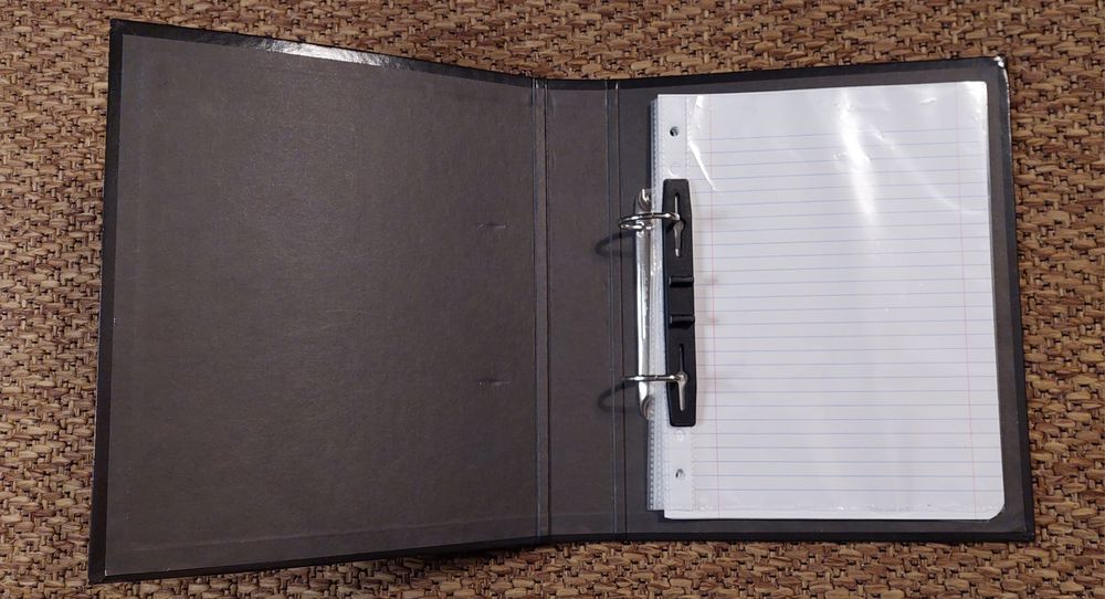 Dossier pequeno Staples