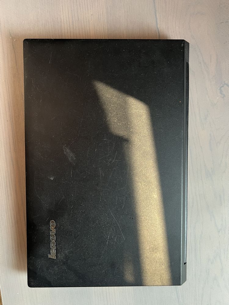 Laptop lenovo sprawny bez ladowarki