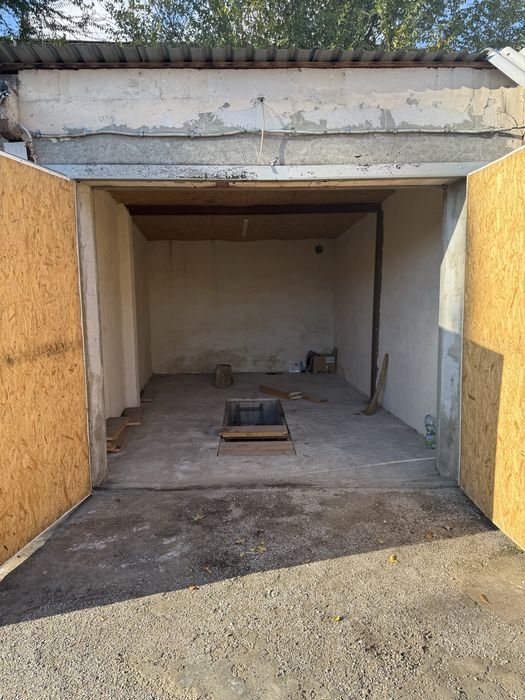 Продам капитальный гараж, кооператив ОГК Центр