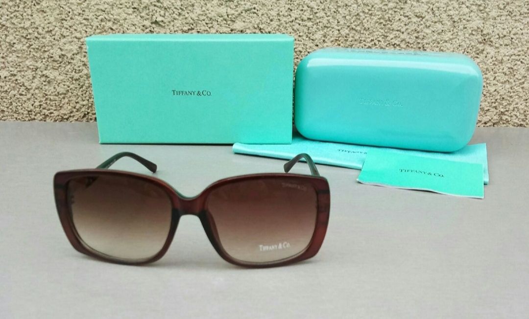 Трендовые женские очки Tiffany & Co коричневые  с градиентом