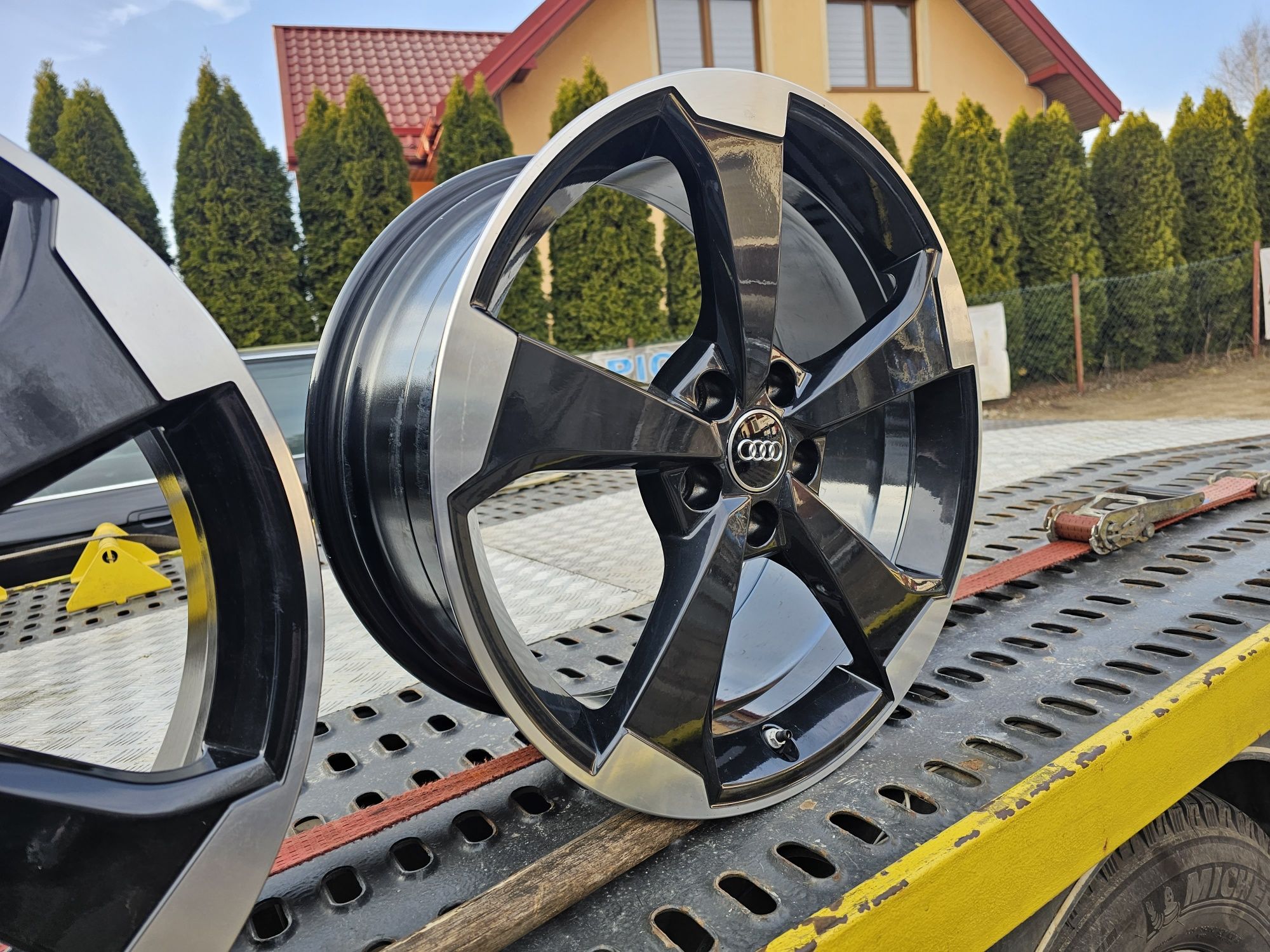Felgi Aluminiowe Audi S3-Rotor-Dwie Szerokości-R19 5x112+czujniki