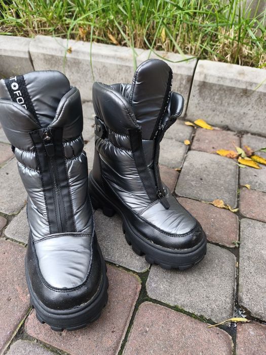 Зимові ботінки для дівчинки