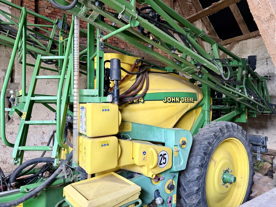 John deere 824 gps 21m