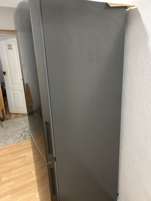 Vendo frigorifico + ar condicionado portatil 9000BTU