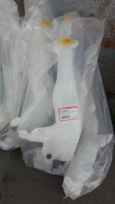 Бачок омывателя в сборе Jeep Grand Cherokee 2011-21